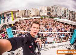 Niels Destadsbader pakt een vol Kursaal in